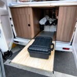 Heavy duty slide with lock